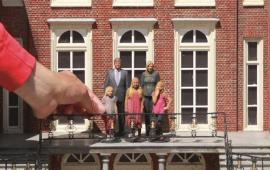 Koninklijke 3D familie Madurodam